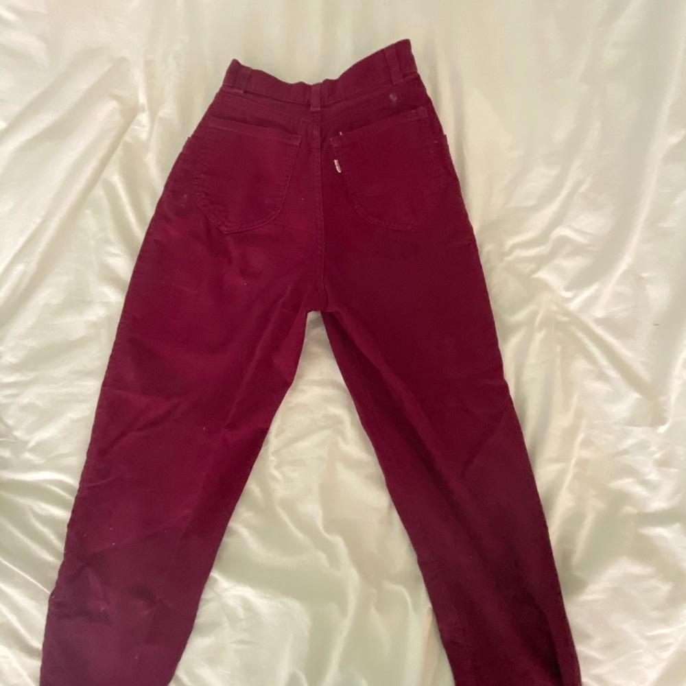 *RARE* Levi’s. CORDS wider leg *SIZE23-24*
